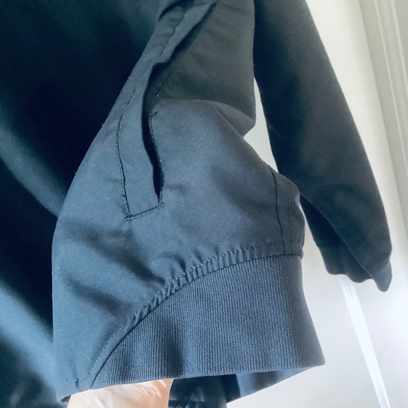 Duluth Trading Co. Men’s size M Bogey Black V-Neck LS Windbreaker Shirt Jacket - Picture 11 of 16